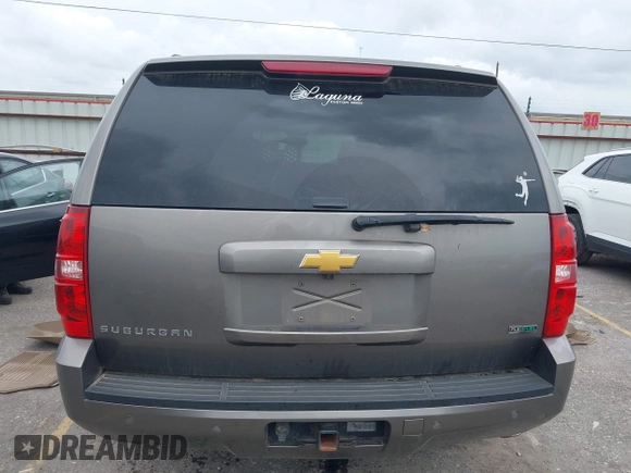2012 Chevrolet Suburban LT with VIN 1GNSKJE78CR131456, listed as a IAAI auction lot 42152241 with 215,790 mi miles and . Bid and sale history available at DreamBid. Image 16.