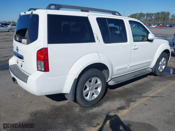 2012 Nissan Pathfinder SV with VIN 5N1AR1NN7CC638183, listed as a IAAI auction lot 41748290 with 164,610 mi miles. Bid and sale history available at carsss.com. Image 4.