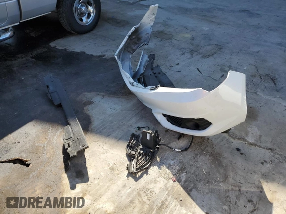 2018 Acura ILX Premium z VIN 19UDE2F84JA005193, wystawiony jako Copart lot #69123884 z przebiegiem Nie podano mil oraz Szkoda całkowita • Salvage title. Historia ofert i sprzedaży dostępna na DreamBid. Obrazek 13.
