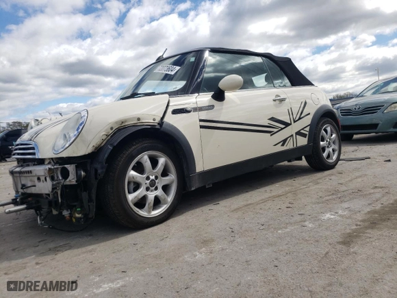2008 MINI Cooper Convertible with VIN WMWRF33518TF67472, listed as a Copart auction lot 72073604 with 61,024 mi miles and Salvage Title. Bid and sale history available at carsss.com. Image 1.