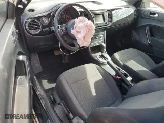 2019 Volkswagen Beetle S with VIN 3VWFD7AT6KM710887, listed as a Copart auction lot 82988474 with 0 mi miles and Salvage Title. Bid and sale history available at carsss.com. Image 8.