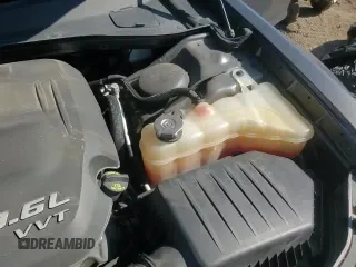 2022 Chrysler 300 S with VIN 2C3CCABG1NH184425, listed as a Copart auction lot 71612115 with 74,548 mi miles and Salvage title. Bid and sale history available at DreamBid. Image 14.