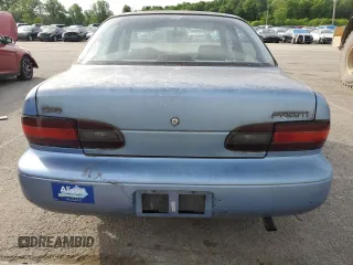 1996 Geo Prizm LSi z VIN 1Y1SK5262TZ041811, wystawiony jako Copart lot #56417875 z przebiegiem 185 771 mil mil oraz Tytuł czysty. Historia ofert i sprzedaży dostępna na DreamBid. Obrazek 6.