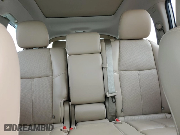 2017 Nissan Pathfinder Platinum with VIN 5N1DR2MN0HC613086, listed as a Copart auction lot 58055945 with 165,759 mi miles and Salvage title. Bid and sale history available at DreamBid. Image 10.
