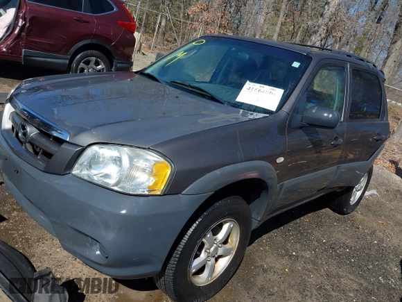 2006 Mazda Tribute i with VIN 4F2YZ92Z16KM25216, listed as a IAAI auction lot 41664006 with 228,222 mi miles and . Bid and sale history available at carsss.com. Image 17.