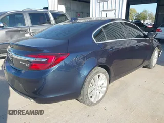 2016 Buick Regal Premium II with VIN 2G4GT5GX7G9148499, listed as a IAAI auction lot 40478560 with 82,804 mi miles. Bid and sale history available at carsss.com. Image 4.