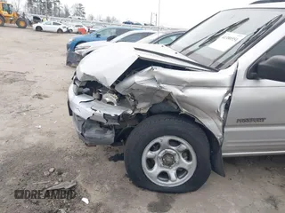 2001 Honda Passport LX z VIN 4S6CK58W014401073, wystawiony jako IAAI lot #41380551 z przebiegiem 259 878 mil mil oraz . Historia ofert i sprzedaży dostępna na DreamBid. Obrazek 6.