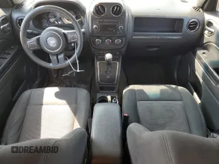 2014 Jeep Patriot Altitude with VIN 1C4NJPBA0ED552471, listed as a Copart auction lot 68927804 with 161,570 mi miles and Salvage Title. Bid and sale history available at DreamBid. Image 8.