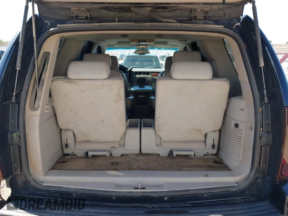 2007 GMC Yukon SLE with VIN 1GKFC13037R177798, listed as a IAAI auction lot 42031747 with 222,204 mi miles and . Bid and sale history available at DreamBid. Image 17.