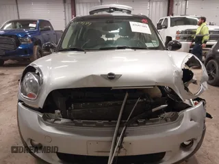 2015 MINI Countryman z VIN WMWZB3C59FWR46546, wystawiony jako IAAI lot #41687489 z przebiegiem 95 734 mil mil oraz . Historia ofert i sprzedaży dostępna na DreamBid. Obrazek 6.