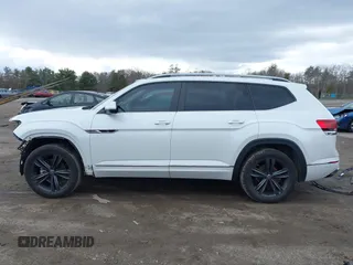 2022 Volkswagen Atlas SEL R-Line z VIN 1V2AR2CA3NC548668, wystawiony jako IAAI lot #41967112 z przebiegiem 35 101 mil mil oraz . Historia ofert i sprzedaży dostępna na DreamBid. Obrazek 15.