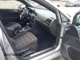 2015 Volkswagen GTI S z VIN 3VW4T7AU6FM103994, wystawiony jako IAAI lot #41940902 z przebiegiem 77 689 mil mil oraz . Historia ofert i sprzedaży dostępna na DreamBid. Obrazek 5.