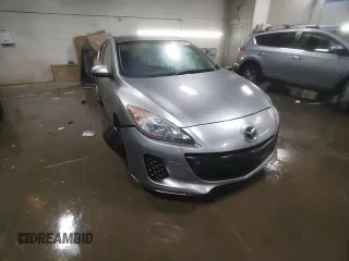 2013 Mazda 3 i Sport with VIN JM1BL1U71D1739648, listed as a Copart auction lot 83089184 with 133,565 mi miles and Salvage title. Bid and sale history available at DreamBid. Image 13.