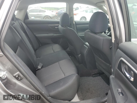 2017 Nissan Altima SR z VIN 1N4AL3AP7HC136120, wystawiony jako Copart lot #57295125 z przebiegiem 84 300 mil mil oraz Szkoda całkowita • Salvage title. Historia ofert i sprzedaży dostępna na DreamBid. Obrazek 10.