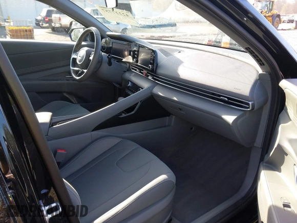 2022 Hyundai Elantra SEL z VIN 5NPLS4AG6NH060109, wystawiony jako IAAI lot #42227757 z przebiegiem 17 586 mil mil oraz . Historia ofert i sprzedaży dostępna na DreamBid. Obrazek 5.
