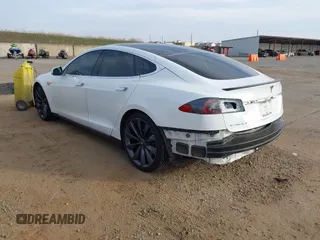2012 Tesla Model S Performance with VIN 5YJSA1DP7CFS01032, listed as a IAAI auction lot 41423925 with 18,070 mi miles. Bid and sale history available at carsss.com. Image 3.