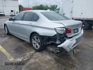 2011 BMW 5 Series 528i with VIN WBAFR1C59BDV76532, listed as a IAAI auction lot 41976374 with 135,732 mi miles and . Bid and sale history available at carsss.com. Image 3.