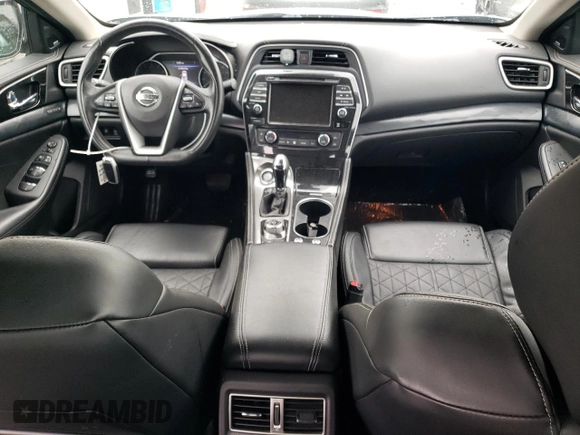 2019 Nissan Maxima Platinum z VIN 1N4AA6AV6KC380113, wystawiony jako Copart lot #55209665 z przebiegiem 75 843 mil mil oraz Szkody całkowita. Historia ofert i sprzedaży dostępna na DreamBid. Obrazek 8.