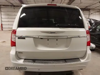 2014 Chrysler Town & Country Touring with VIN 2C4RC1BG1ER209212, listed as a IAAI auction lot 41931026 with 170,256 mi miles and . Bid and sale history available at DreamBid. Image 17.