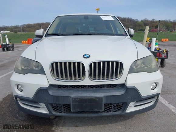 2010 BMW X5 35d with VIN 5UXFF0C52ALT75063, listed as a IAAI auction lot 41924828 with 104,513 mi miles. Bid and sale history available at carsss.com. Image 12.