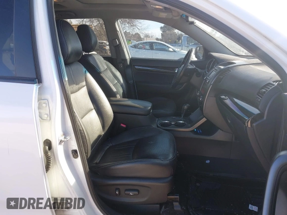 2013 Kia Sorento EX with VIN 5XYKU4A24DG395420, listed as a IAAI auction lot 41424732 with 154,661 mi miles and . Bid and sale history available at carsss.com. Image 5.