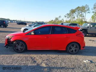 2015 Ford Focus ST with VIN 1FADP3L98FL207998, listed as a IAAI auction lot 41880849 with 203,571 mi miles. Bid and sale history available at carsss.com. Image 15.