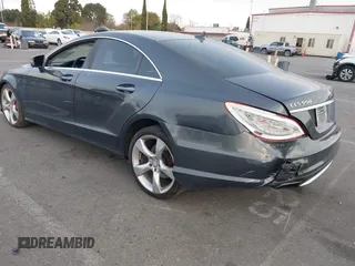 2013 Mercedes-Benz CLS 550 с VIN WDDLJ7DBXDA061229, выставлен на аукционе IAAI как лот 41701414 с пробегом 144 791 миль миль и . История ставок и продаж доступна на DreamBid. Изображение 3.