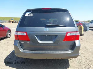 2007 Honda Odyssey EX-L z VIN 5FNRL38797B137595, wystawiony jako IAAI lot #42002233 z przebiegiem 192 296 mil mil oraz . Historia ofert i sprzedaży dostępna na DreamBid. Obrazek 16.