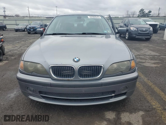 2005 BMW 3 Series 330xi with VIN WBAEW534X5PG11958, listed as a Copart auction lot 52908645 with 313,387 mi miles and Salvage Title. Bid and sale history available at DreamBid. Image 5.
