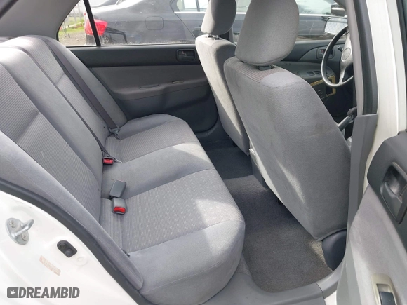 2004 Mitsubishi Lancer ES with VIN JA3AJ26E74U060371, listed as a IAAI auction lot 41636927 with 165,456 mi miles. Bid and sale history available at carsss.com. Image 8.