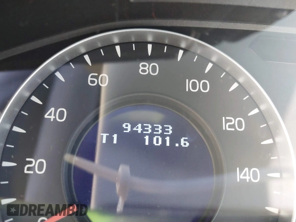 2010 Volvo XC60 3.2L with VIN YV4982DL5A2072427, listed as a IAAI auction lot 41779880 with 94,333 mi miles. Bid and sale history available at carsss.com. Image 16.