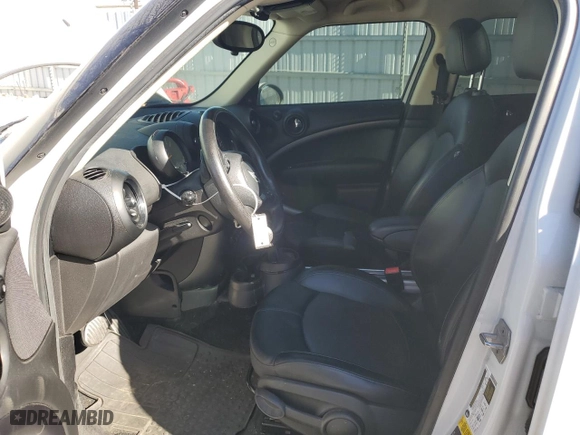 2016 MINI Cooper Countryman S with VIN WMWZC3C52GWT09061, listed as a Copart auction lot 41478915 with 133,461 mi miles and Clean Title. Bid and sale history available at carsss.com. Image 7.