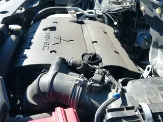 2019 Mitsubishi Outlander SE z VIN JA4AP4AU7KU013116, wystawiony jako IAAI lot #42065239 z przebiegiem 85 830 mil mil oraz . Historia ofert i sprzedaży dostępna na DreamBid. Obrazek 19.