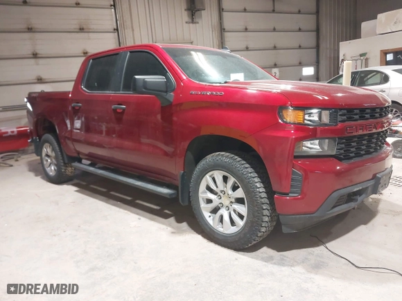 2021 Chevrolet Silverado 1500 Custom with VIN 3GCPYBEK5MG240238, listed as a IAAI auction lot 41952395 with 88,705 mi miles. Bid and sale history available at carsss.com. Image 1.