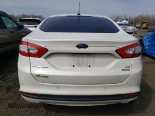 2014 Ford Fusion SE with VIN 1FA6P0HD2E5375238, listed as a Copart auction lot 52496265 with 111,476 mi miles and Salvage Title. Bid and sale history available at carsss.com. Image 6.