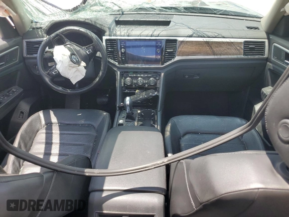 2018 Volkswagen Atlas SEL Premium with VIN 1V2NR2CA4JC529249, listed as a Copart auction lot 56370565 with Not provided miles and Salvage title. Bid and sale history available at DreamBid. Image 8.