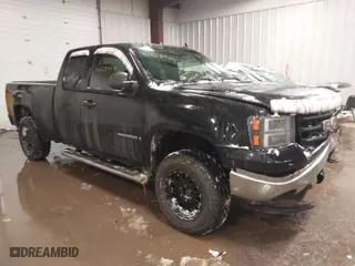 2007 GMC Sierra 1500 SLE1 with VIN 2GTEK19J971625156, listed as a IAAI auction lot 41628959 with 129,198 mi miles. Bid and sale history available at carsss.com. Image 1.
