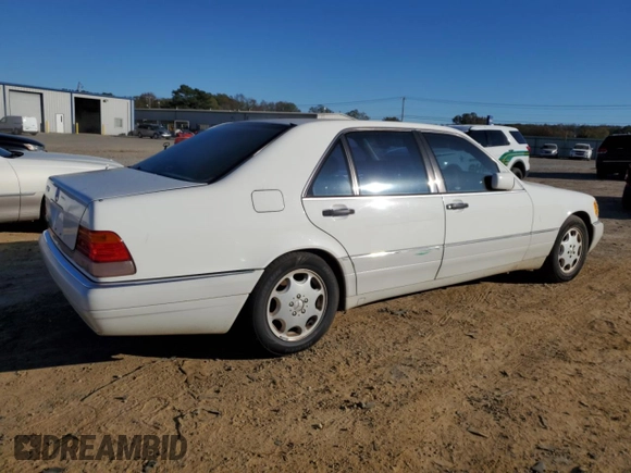 1995 Mercedes-Benz S with VIN WDBGA51E1SA225395, listed as a Copart auction lot 81313224 with 128,402 mi miles and Clean Title. Bid and sale history available at DreamBid. Image 3.