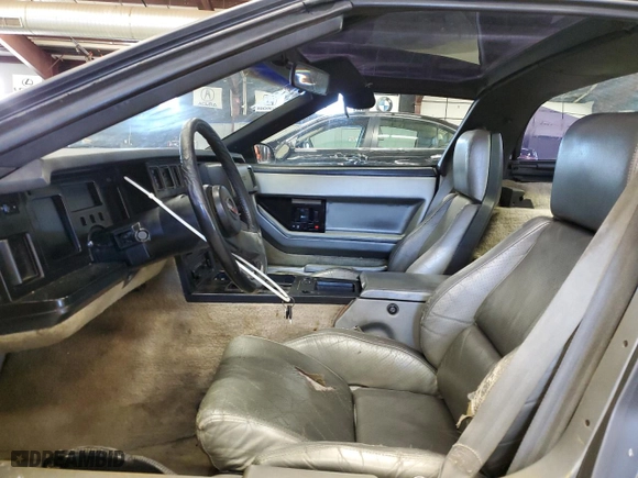 1984 Chevrolet Corvette with VIN 1G1AY0785E5109016, listed as a Copart auction lot 47923275 with 118,973 mi miles and Clean Title. Bid and sale history available at carsss.com. Image 7.