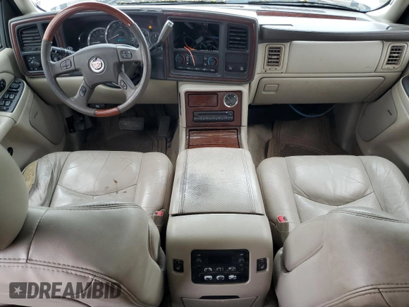 2005 Cadillac Escalade z VIN 1GYEK63N95R204674, wystawiony jako Copart lot #55854175 z przebiegiem 303 771 mil mil oraz Tytuł czysty. Historia ofert i sprzedaży dostępna na DreamBid. Obrazek 8.