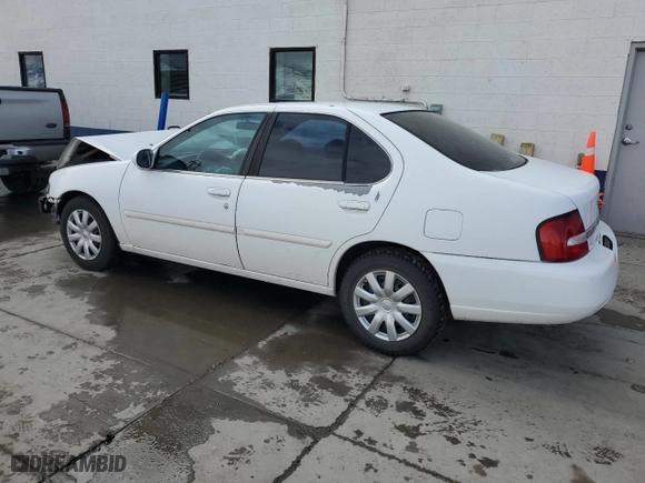 2000 Nissan Altima XE with VIN 1N4DL01D4YC210062, listed as a Copart auction lot 45539475 with 230,757 mi miles and Salvage Title. Bid and sale history available at carsss.com. Image 2.