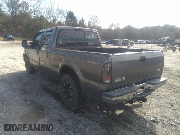 2005 Ford F-250 XL z VIN 1FTSW21565EA07042, wystawiony jako IAAI lot #41591458 z przebiegiem 254 824 mil mil oraz . Historia ofert i sprzedaży dostępna na DreamBid. Obrazek 3.