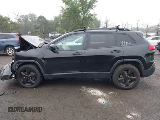 2016 Jeep Cherokee Sport z VIN 1C4PJMAB4GW340102, wystawiony jako IAAI lot #42527824 z przebiegiem 158 879 mil mil oraz . Historia ofert i sprzedaży dostępna na DreamBid. Obrazek 15.