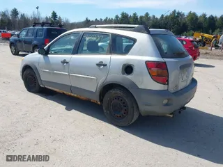 2006 Pontiac Vibe with VIN 5Y2SL658X6Z418233, listed as a IAAI auction lot 42003017 with 179,983 mi miles. Bid and sale history available at carsss.com. Image 3.