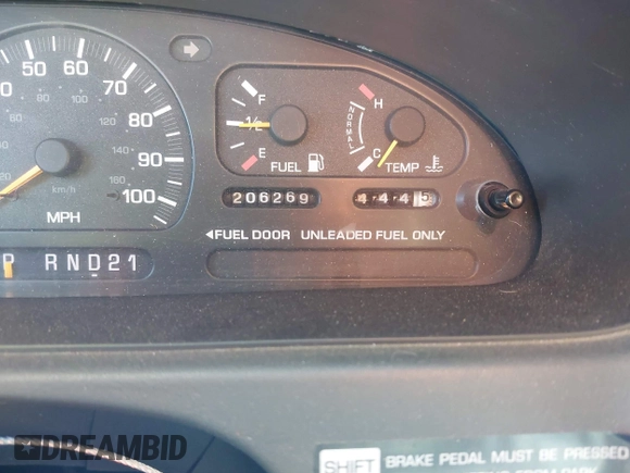 2000 Nissan Quest GXE z VIN 4N2XN11T8YD805874, wystawiony jako IAAI lot #41940081 z przebiegiem 206 269 mil mil oraz . Historia ofert i sprzedaży dostępna na DreamBid. Obrazek 7.