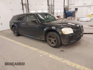 2007 Dodge Magnum z VIN 2D4FV47T37H801016, wystawiony jako IAAI lot #42190322 z przebiegiem 123 402 mil mil oraz . Historia ofert i sprzedaży dostępna na DreamBid. Obrazek 1.