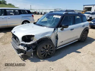 2023 MINI Countryman Cooper S z VIN WMZ83BR0XP3P64178, wystawiony jako Copart lot #58123455 z przebiegiem 30 379 mil mil oraz Szkoda całkowita • Salvage title. Historia ofert i sprzedaży dostępna na DreamBid. Obrazek 1.