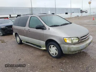 1998 Toyota Sienna LE с VIN 4T3ZF13C0WU032131, выставлен на аукционе IAAI как лот 42196782 с пробегом Не указан миль и . История ставок и продаж доступна на DreamBid. Изображение 1.
