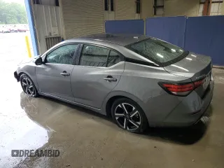 2024 Nissan Sentra SV z VIN 3N1AB8CVXRY332327, wystawiony jako Copart lot #59234505 z przebiegiem 26 950 mil mil oraz Czysty tytuł • Clean title. Historia ofert i sprzedaży dostępna na DreamBid. Obrazek 2.