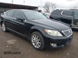 2010 Lexus LS 460 z VIN JTHCL5EF4A5004876, wystawiony jako IAAI lot #41833244 z przebiegiem 315 092 mil mil oraz . Historia ofert i sprzedaży dostępna na DreamBid. Obrazek 1.